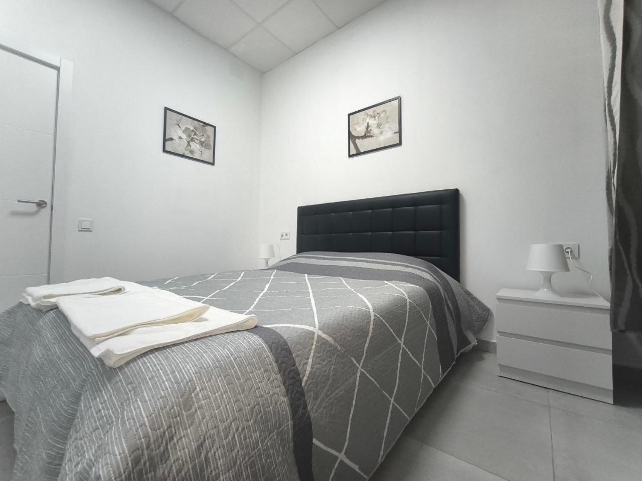 Apartamentos Sant Roc Valencia Exteriör bild