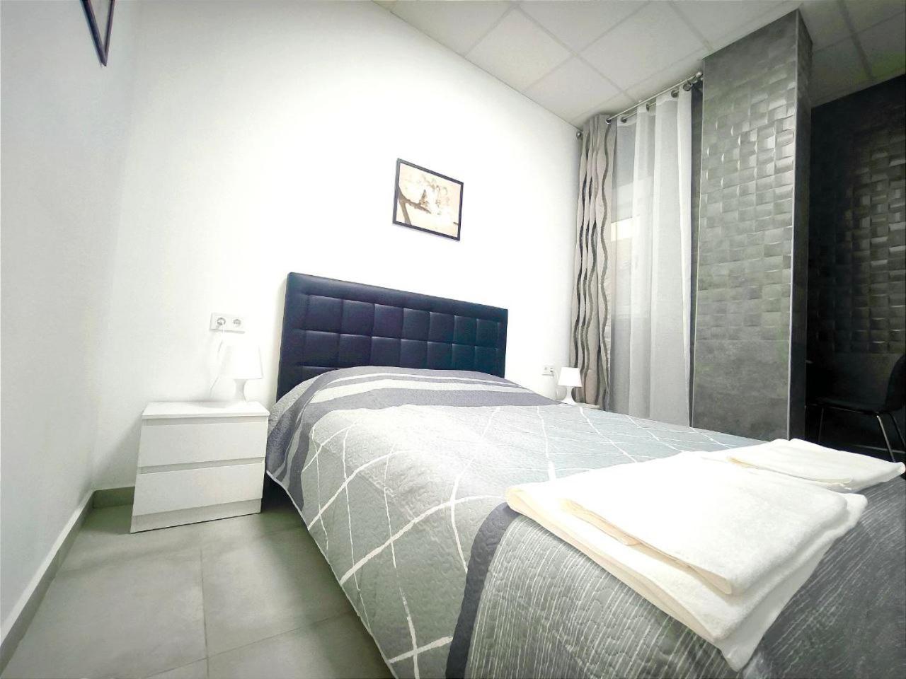 Apartamentos Sant Roc Valencia Exteriör bild