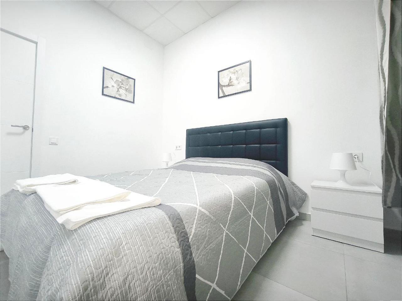 Apartamentos Sant Roc Valencia Exteriör bild